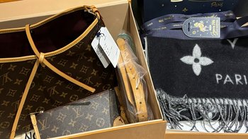 Lv CarryAll有什么尺寸，新款CarryAll BB 手袋容量大？