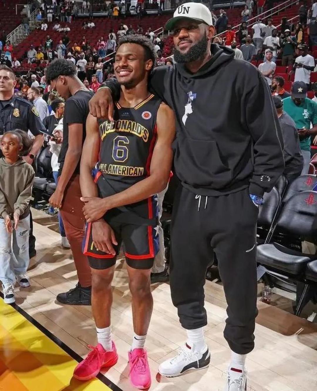 任天堂Switch 2性能飞跃：揭秘新一代游戏机的强悍配置与价格猜想