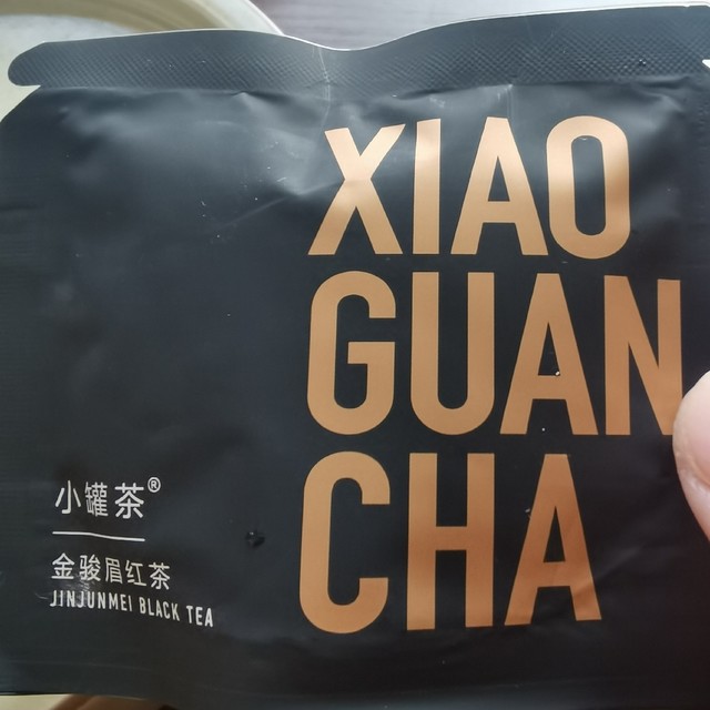 试喝小罐茶的金骏眉红茶，味道不错