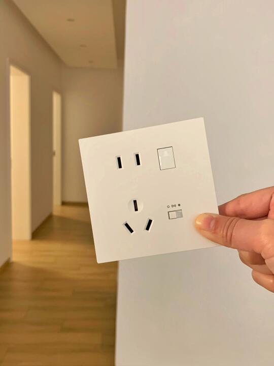 插座&地脚灯二合一，起夜不摸黑了！