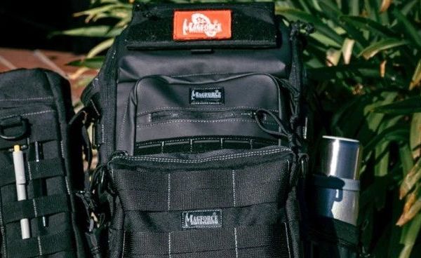 户外撒欢神器就喜欢这种 “凌乱” —MAGFORCE麦格霍斯背包
