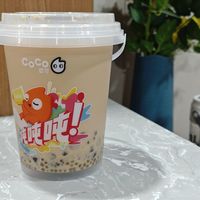 为什么我喝了都可的奶茶后，会一直打饱嗝。