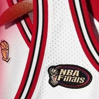 Mitchell & Ness | 你会拒绝一件NBA复古球衣吗？