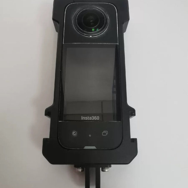 影石 Insta360 X3 是一款令人惊艳的全景运动相机
