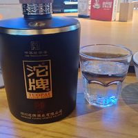 悠悠岁月酒，滴滴沱牌情，四川浓香型白酒代表：沱牌白酒