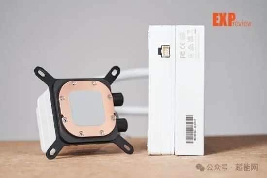 华硕Prime LC360 一体式水冷图赏：无限镜可替换面板，三联一体式风扇