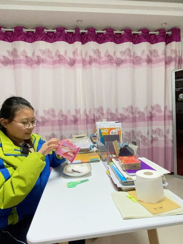 一镜到底1.5元快乐时光，小孩世界很简单只是大人搞复杂了而已