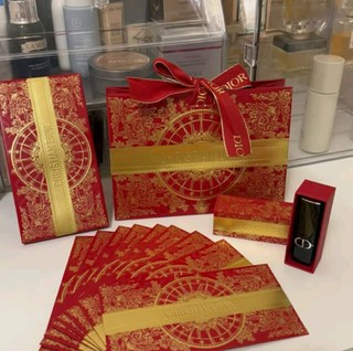 迪奥999烈艳蓝金口红：新年限定的超值之选💄