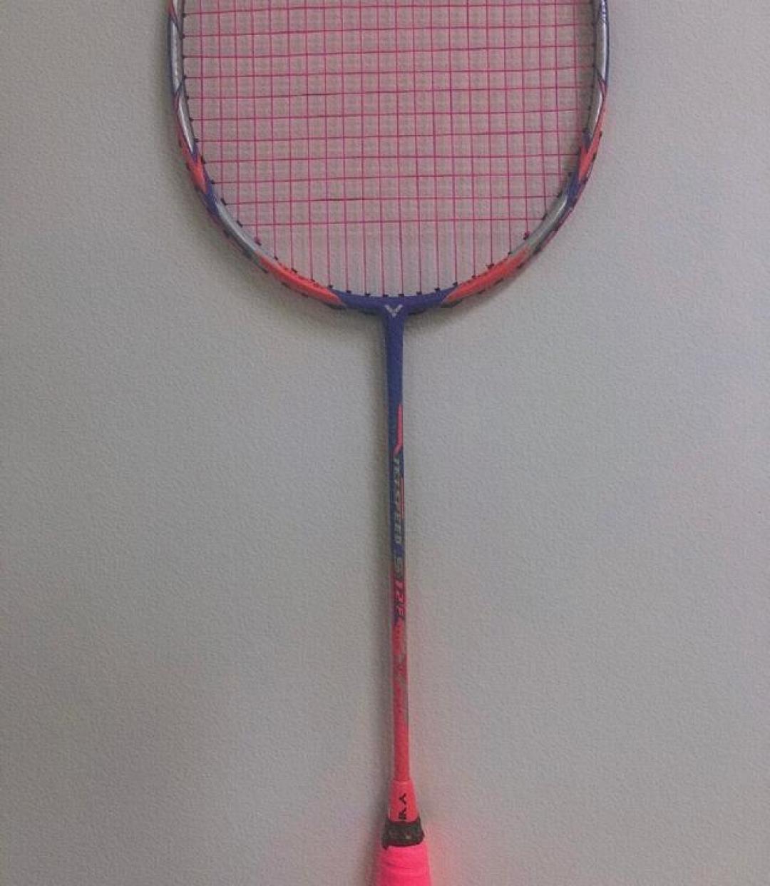 2024年十大推荐羽毛球拍：品牌性能与选购指南