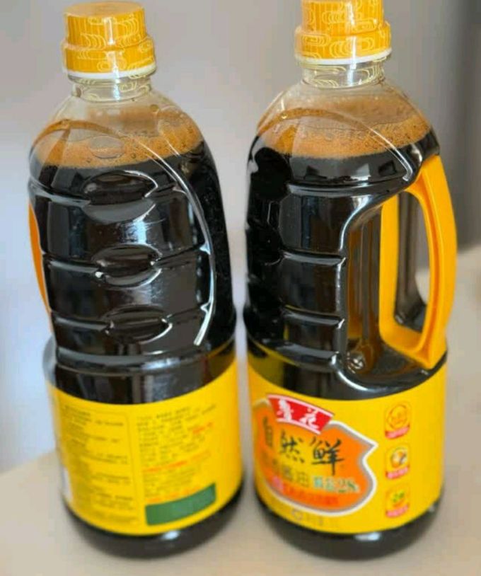 年货优选鲁花自然鲜酱油健康美味两不误