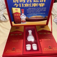 🎉年货省钱攻略！白酒挑选秘籍，送礼自饮两不误