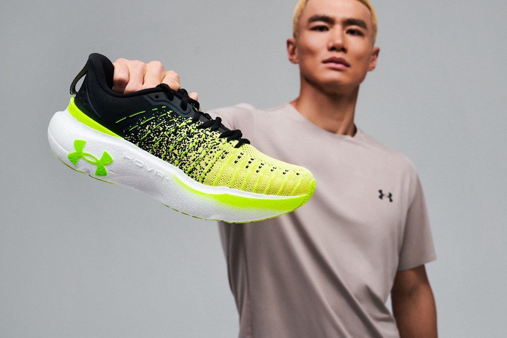 震撼登场！UNDER ARMOUR 新一代厚底跑鞋强势来袭