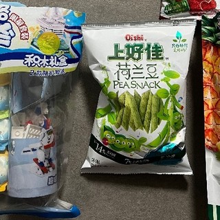 小家伙的年货清单：闲逛超市买买零食