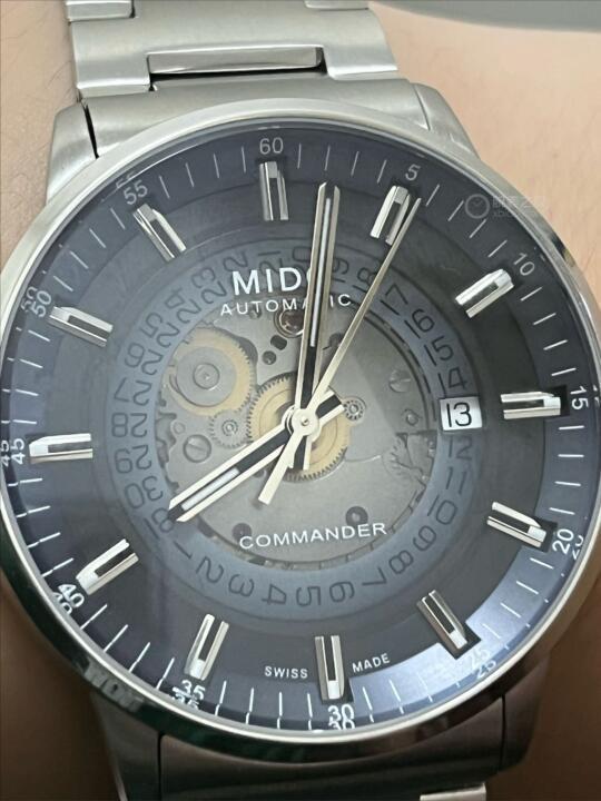 成人礼物也是第一块瑞表-美度指挥官