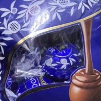 Lindt瑞士莲软心精选黑巧克力600g：年货中的甜蜜宝藏