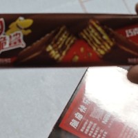 雀巢脆脆鲨威化饼干：年货里的美味选择