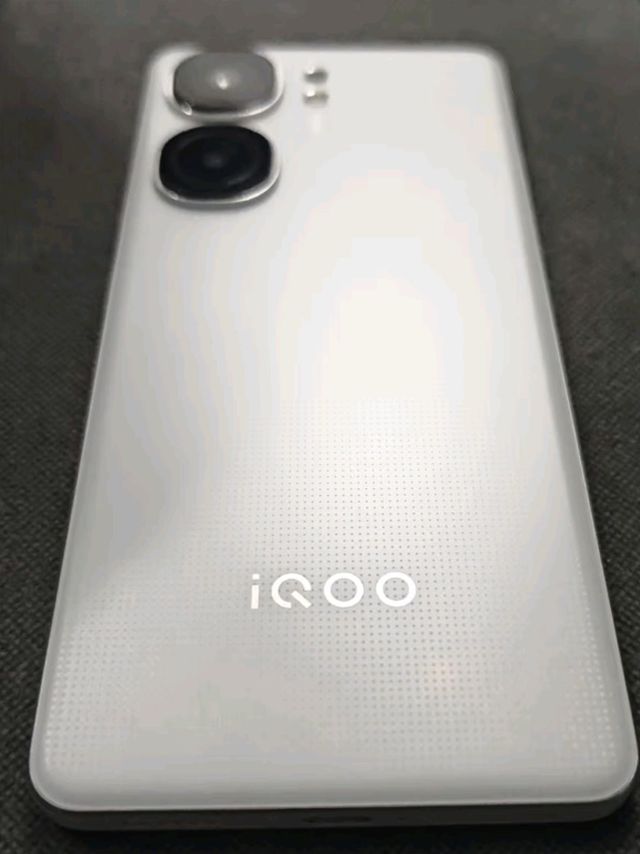 vivo iQOO Neo9：2025年电竞新旗舰！📱