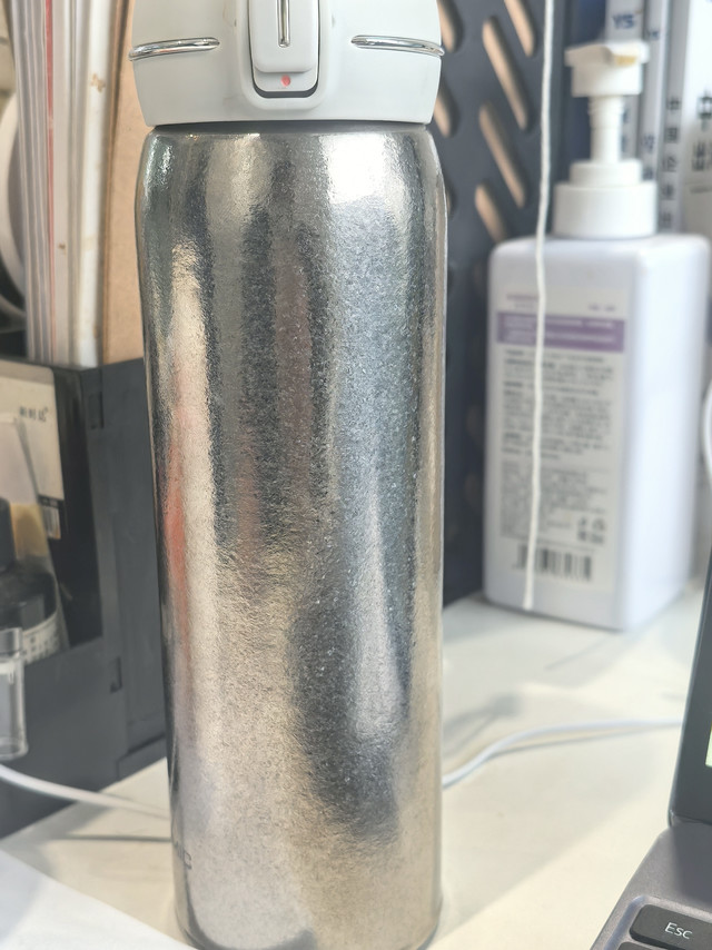特美刻纯钛保温杯挺奇怪的