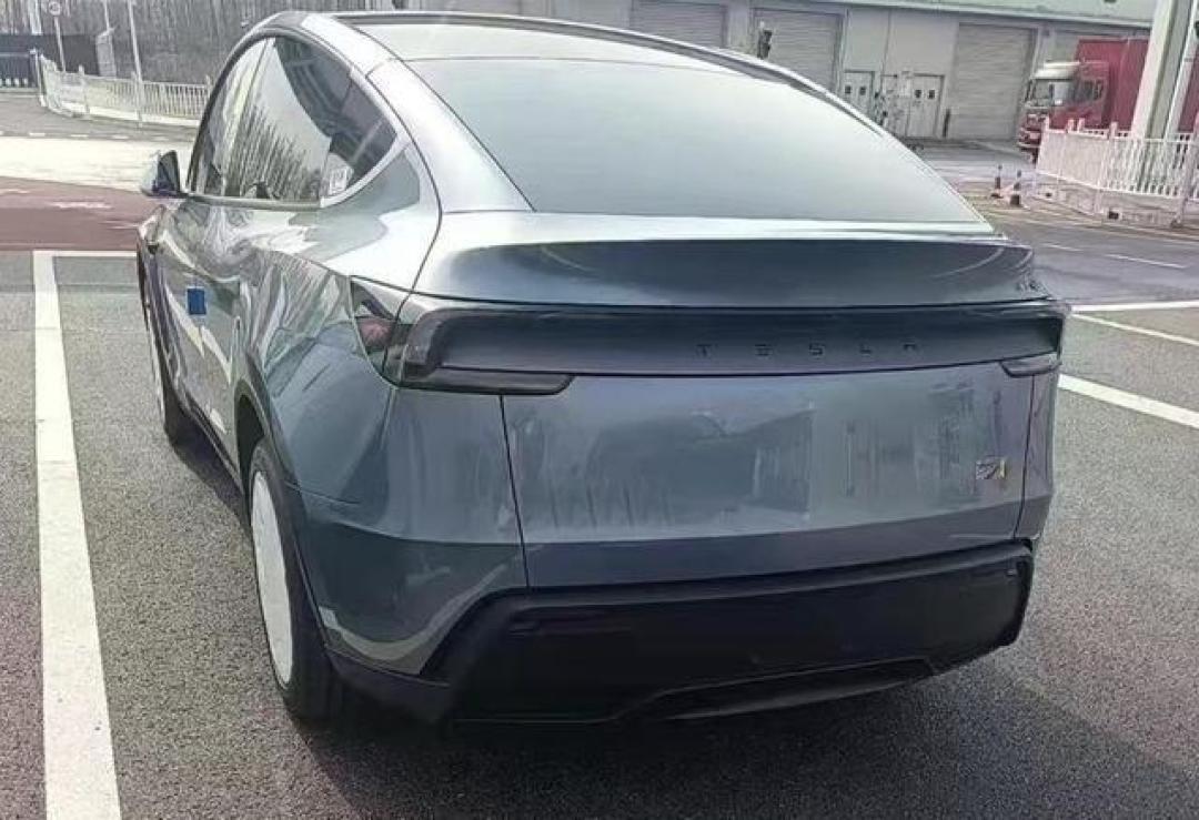 特斯拉焕新版Model Y购车补贴详解:设计、性能与优惠政策全面解析