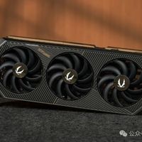 索泰RTX 5090 D 32GB SOLID OC图赏：简约造型与复古色调的交融体