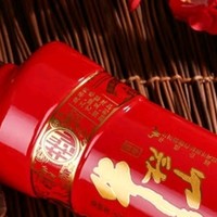 牛栏山百年鸿运，浓香四溢，过年送礼佳品！