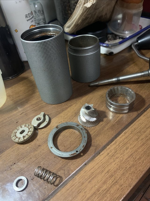 抽空把手磨拆了做了个全套保养，结果不尽人意