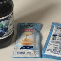 一些个好吃的果酱跟炼乳分享