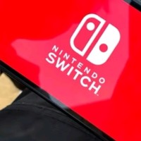 任天堂Switch OLED日版白色：掌机新体验，游戏无极限🎮