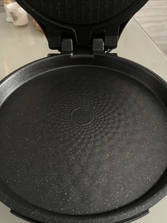 过年烙韭菜盒子少不了电饼铛～