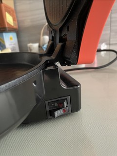 过年烙韭菜盒子少不了电饼铛～