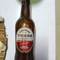 过年怎么能没有酒呢，虽然不太喜欢白酒，但是啤酒还是可以的