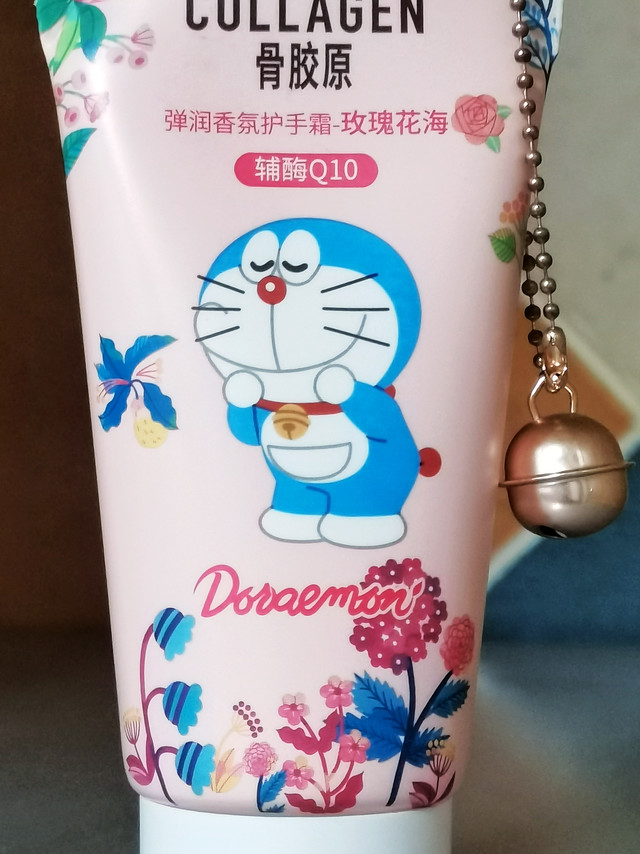 有多啦A梦，就玫护手烦恼—屈臣氏骨胶原玫瑰护手霜