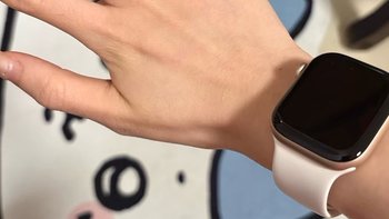 Apple Watch Series 10：轻盈设计与全面健康的智能体验