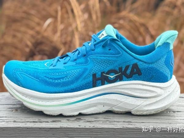 如何评价Hoka one one Clinton L?