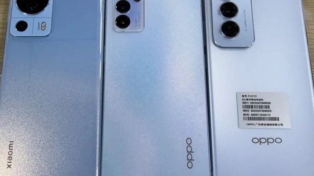 OPPO Reno12屏幕出色更护眼