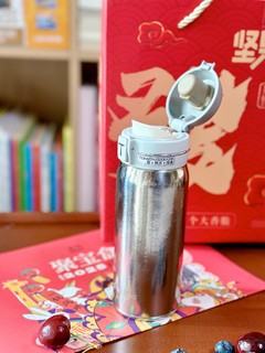 百元内入手的纯钛保温杯，这波赢麻了！