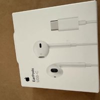 苹果EarPods：简约时尚的音频伴侣