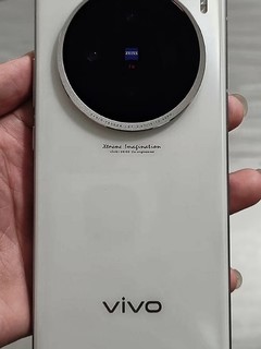 拍照好，又能最快速度抢红包的VIVO X100S手机，我用的很满意。