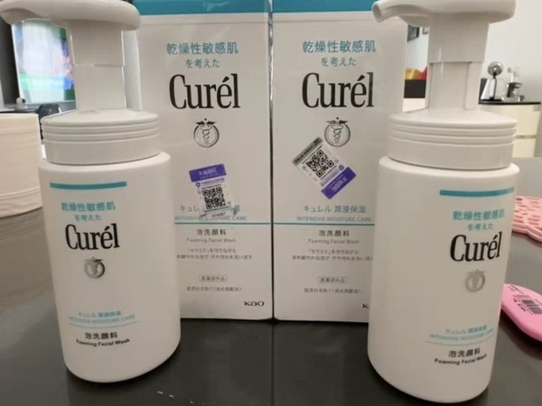 日常保养很重要，试试这款珂润（Curel）泡沫洁面洗面奶