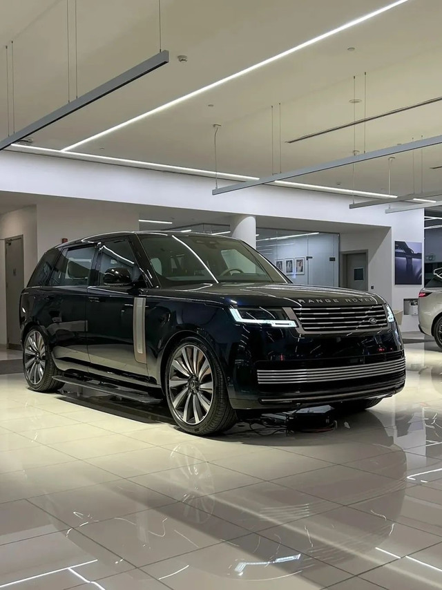 2024款路虎揽胜SV尊荣创世加长版：豪华与科技的极致融合！