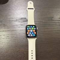 Apple Watch SE2代44mm是一款出色的智能手表。