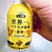 达亦多牛奶咖啡饮料，办公室里放几瓶