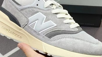 复古潮流与舒适同行：New Balance 997系列 时尚运动鞋