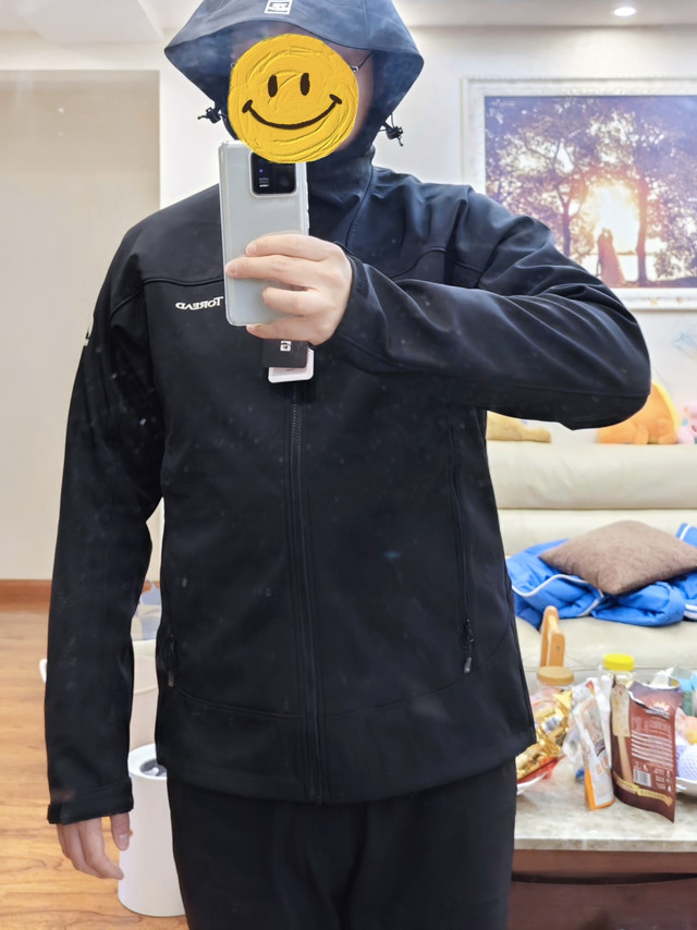 探路者男式软壳外套，让你无惧风雨！