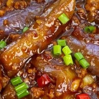 打工人带饭日常：香到离谱的肉末茄子饭