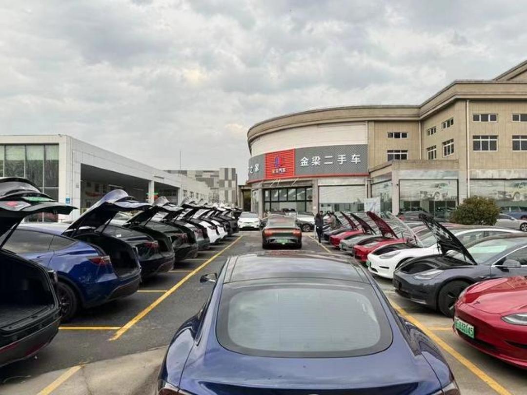 新能源二手车市场爆发式增长：购买攻略与真实体验全解析