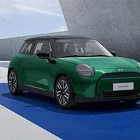 20.98万，升级后的新款电动MINI COOPER E 经典派上市，增加选装套餐