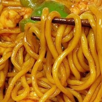 🍜 虾仁青椒炒面，轻松搞定美味午餐！