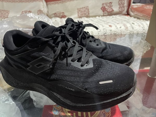 150买两双的跑鞋半年后的评价之纯黑款