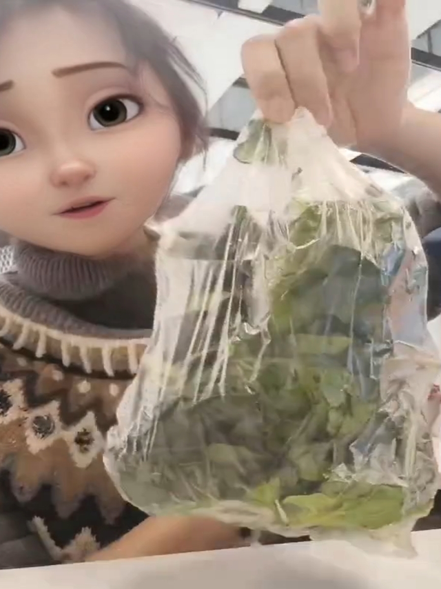 牛马在办公室用养生壶煮饭